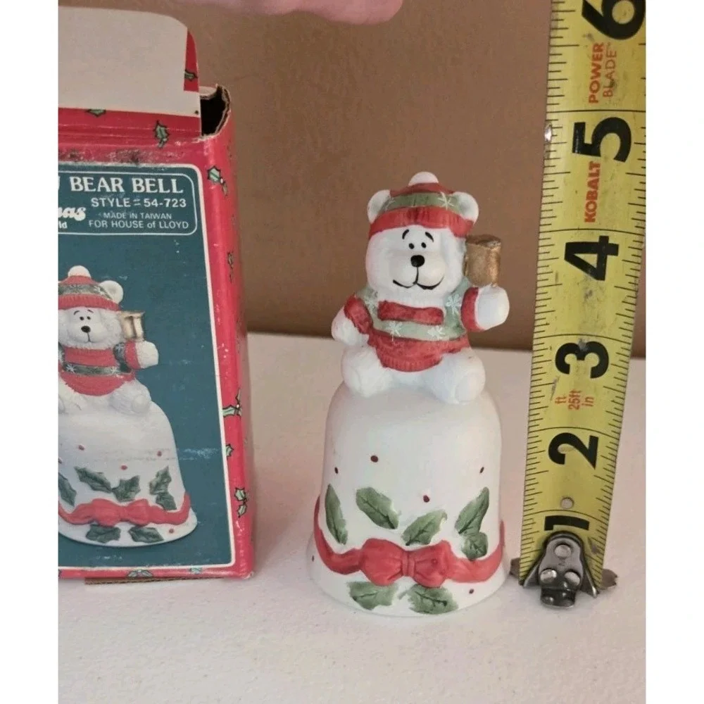 Vintage House of Lloyd Christmas‎ Around the World Snow Bear Bell